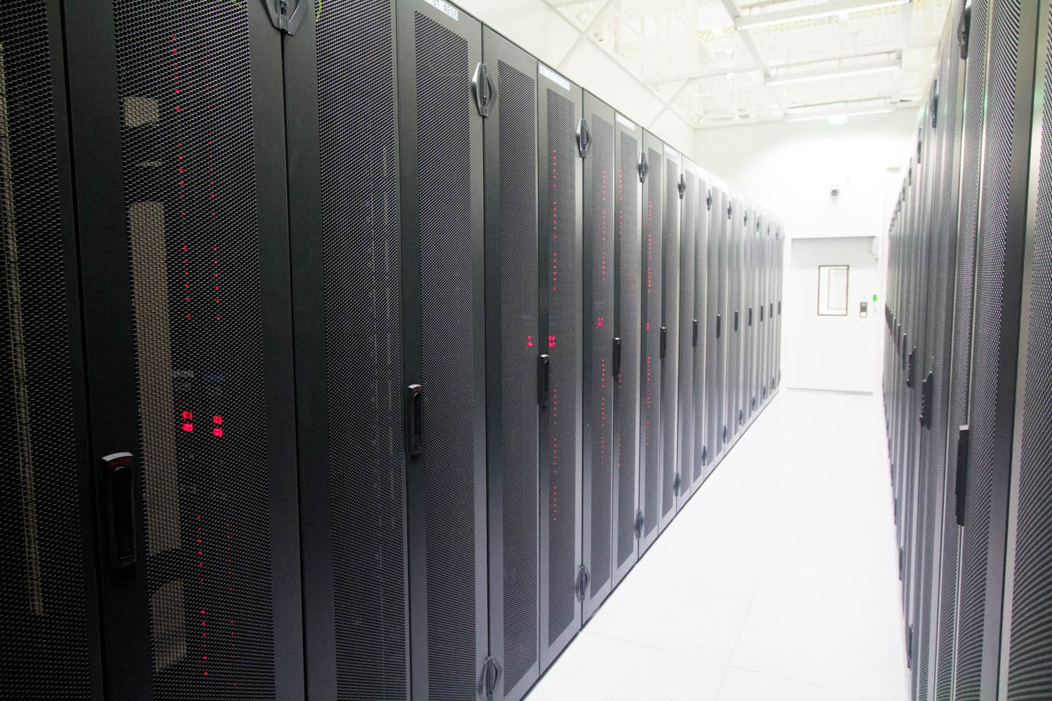 Data center di indonesia timur